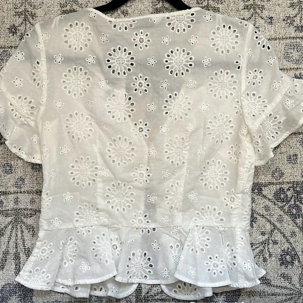 White Eyelet V-Neck Peplum Top NWT - Picture 6 of 7